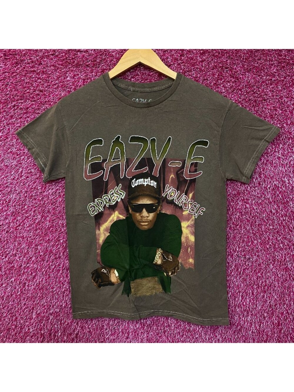 Eazy-E Express Yourself Straight Outta Compton Graphic T-Shirt Small